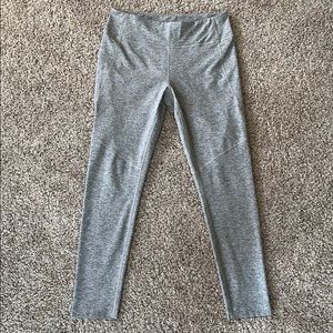 Outdoor Voices 7/8 legging NWOT